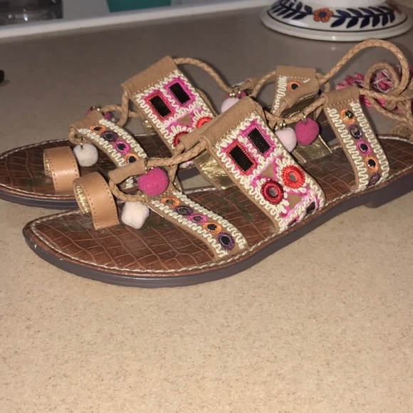 Sam Edelman GRETCHEN Tassel Pom Sandals Gladiator - Picture 2 of 6